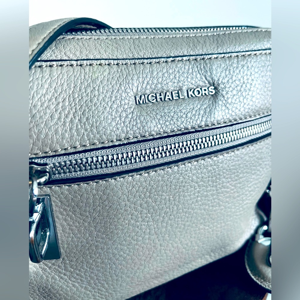 Michael Kors purse in Dark Powder 👜